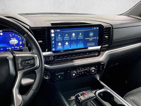 Used 2022 Chevrolet Silverado 1500 LTZ RWD image 8