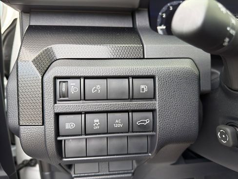 Used 2025 Toyota 4Runner Limited image 13