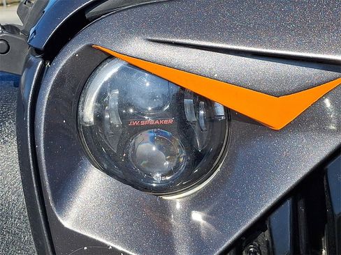 Used 2018 Jeep Wrangler Unlimited Sport S image 11