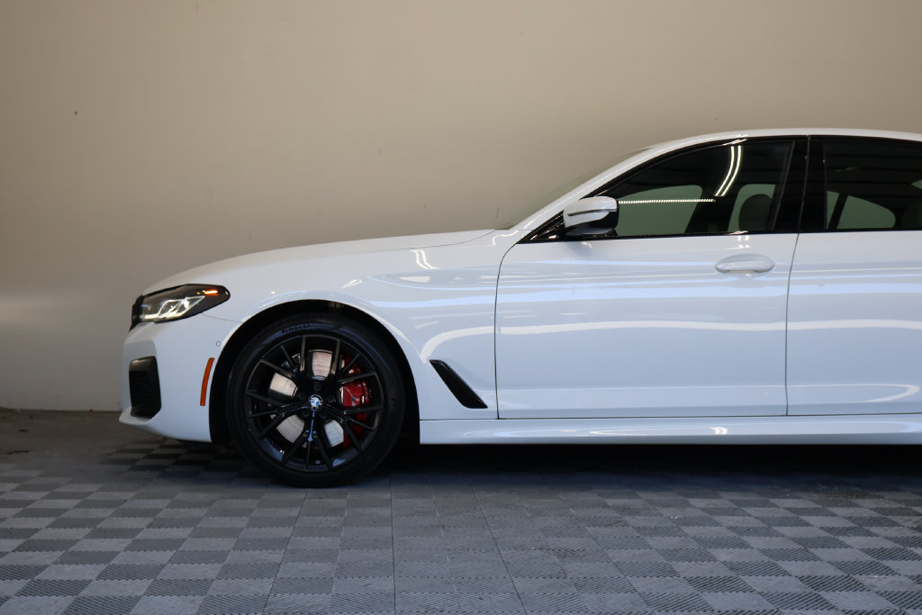 Used 2023 BMW 540i w/ M Sport Package RWD image 8
