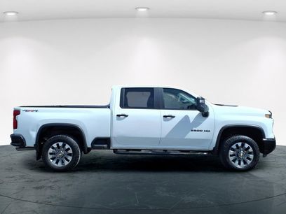 Used 2024 Chevrolet Silverado 2500 Custom w/ Custom Convenience Package