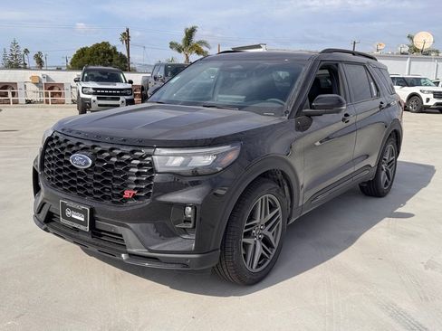 New 2026 Ford Explorer ST w/ Sun And Sound Package image 7