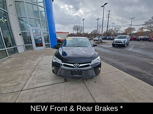 Used 2017 Toyota Camry LE image 8
