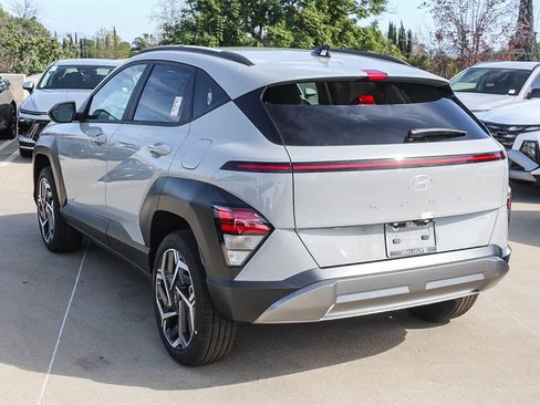 New 2026 Hyundai Kona SEL Premium image 7