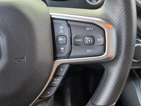 New 2026 RAM 1500 Express AWD/4WD image 12