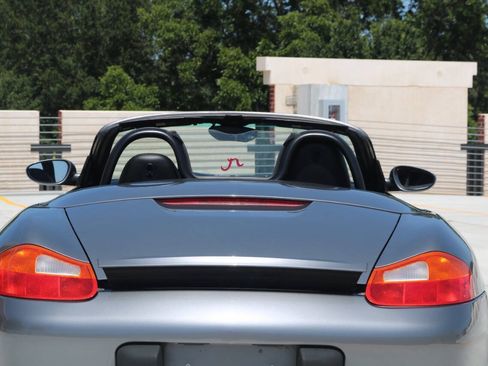 Used 2002 Porsche Boxster RWD image 20