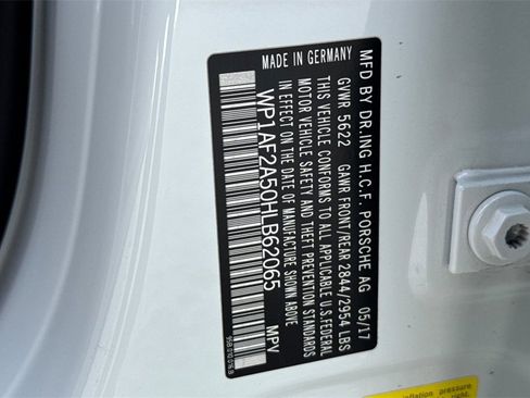 Used 2017 Porsche Macan Turbo image 27