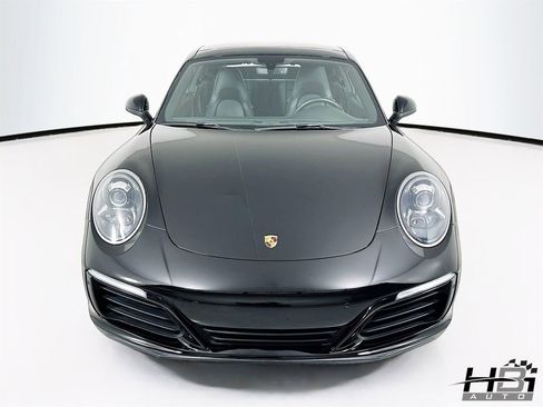 Used 2019 Porsche 911 Carrera image 3