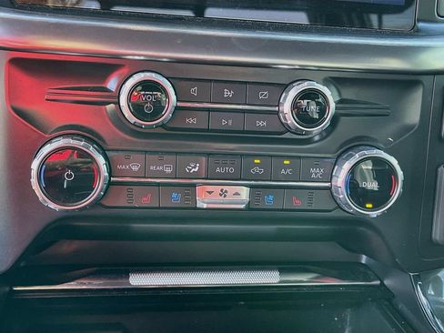Used 2022 Ford F150 Lariat AWD/4WD image 15