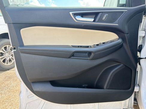 Used 2018 Ford Edge SEL w/ Equipment Group 201A image 21