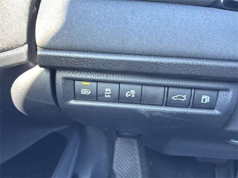Used 2025 Toyota Camry LE image 22