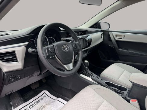 Used 2015 Toyota Corolla LE image 11