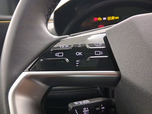 Used 2025 Audi Q6 e-tron Premium Plus w/ Premium Plus image 15