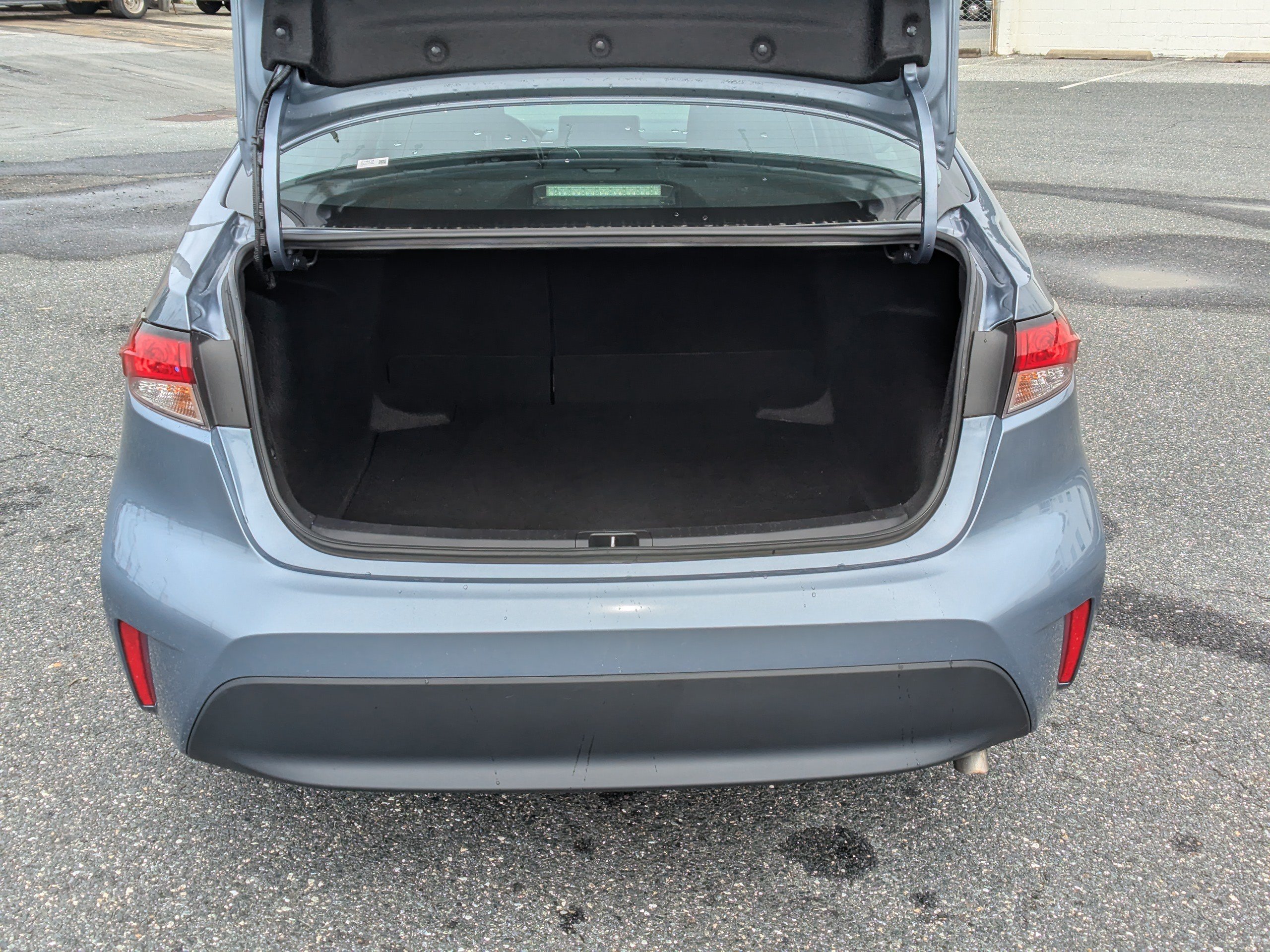 Used 2024 Toyota Corolla LE FWD image 8