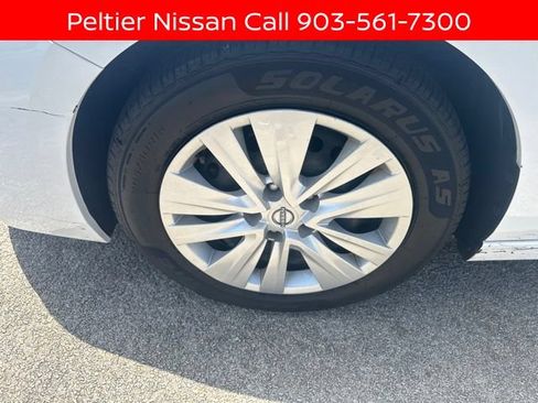 Certified 2024 Nissan Sentra S FWD image 9