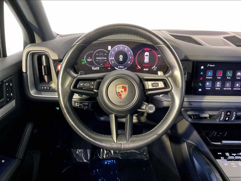 Certified 2024 Porsche Cayenne AWD/4WD image 15
