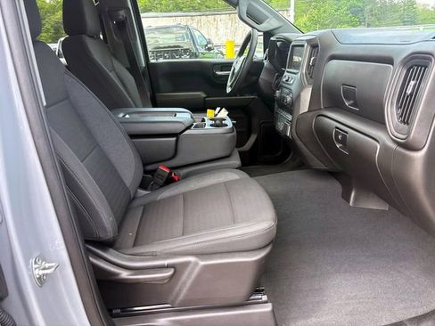Used 2025 Chevrolet Silverado 1500 Custom w/ LPO, Dark Essentials Package AWD/4WD image 14