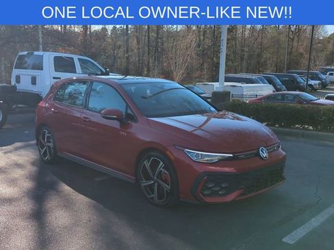 Used 2025 Volkswagen GTI SE image 7