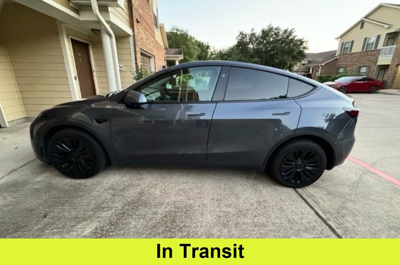 Used 2023 Tesla Model Y Long Range AWD/4WD image 1