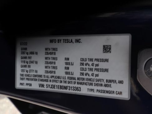 Used 2022 Tesla Model 3 Long Range AWD/4WD image 23
