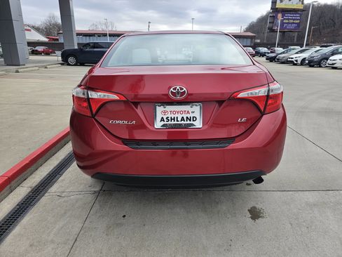 Used 2015 Toyota Corolla LE image 6