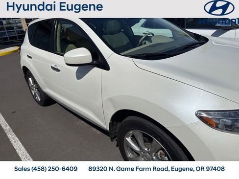 Used 2014 Nissan Murano LE w/ Platinum Edition Package image 2