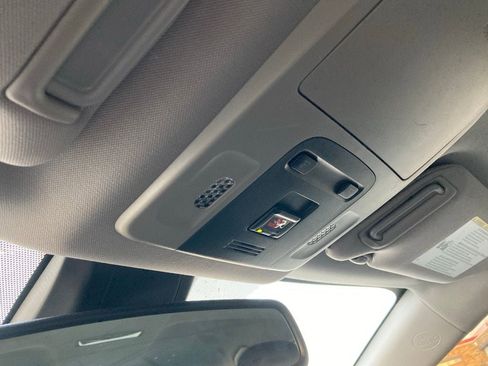 Used 2022 Toyota Camry SE w/ Convenience Package image 27