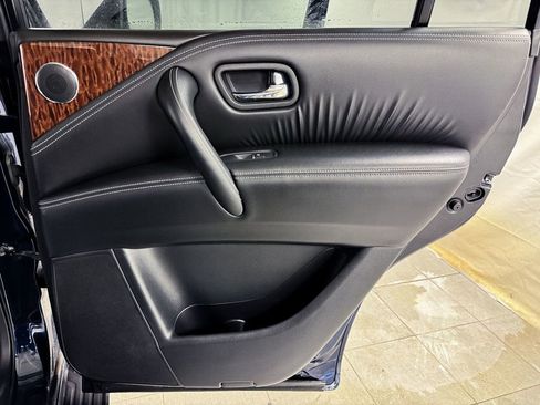 Used 2019 Nissan Armada SL image 16