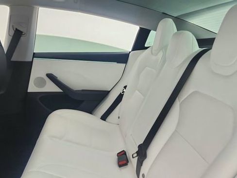 Used 2024 Tesla Model 3 Performance image 29