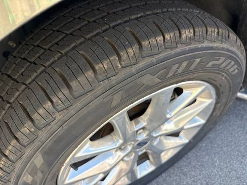 Used 2020 Ford Expedition XLT w/ Equipment Group 202A RWD image 10