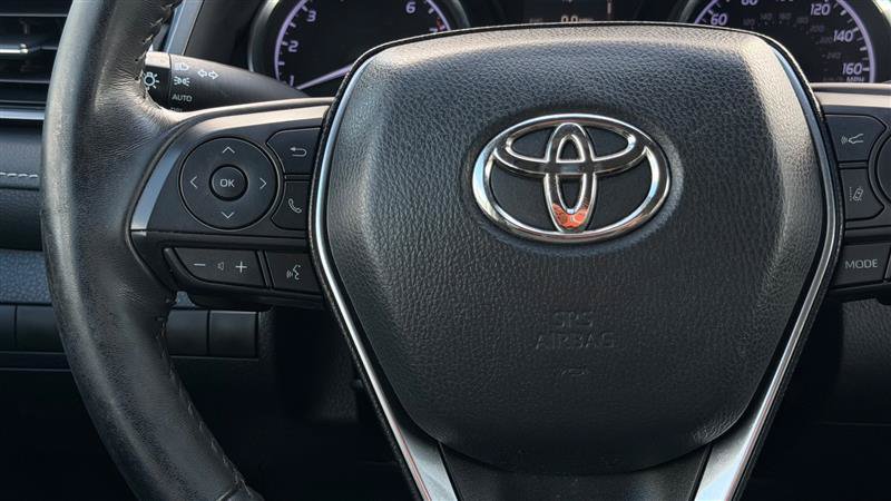 Used 2020 Toyota Camry SE w/ Convenience Package FWD image 29