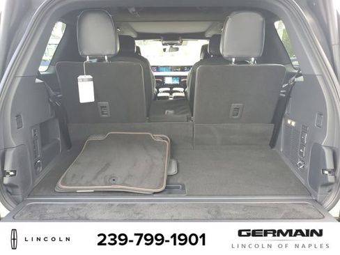 New 2025 Lincoln Navigator Black Label AWD/4WD image 22