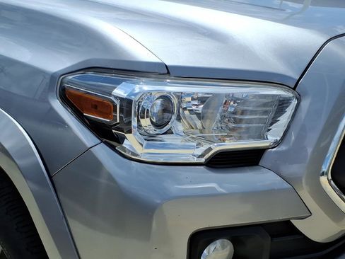 Used 2021 Toyota Tacoma SR5 image 4