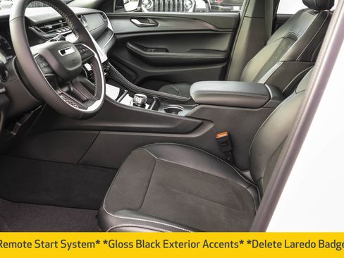 New 2025 Jeep Grand Cherokee Altitude image 5