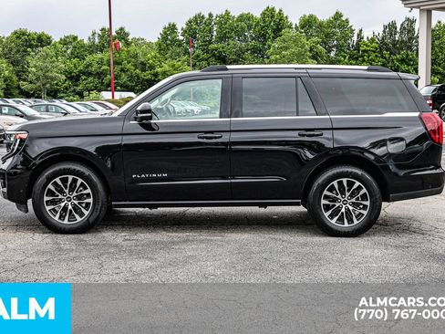 Used 2025 Ford Expedition Platinum AWD/4WD image 8