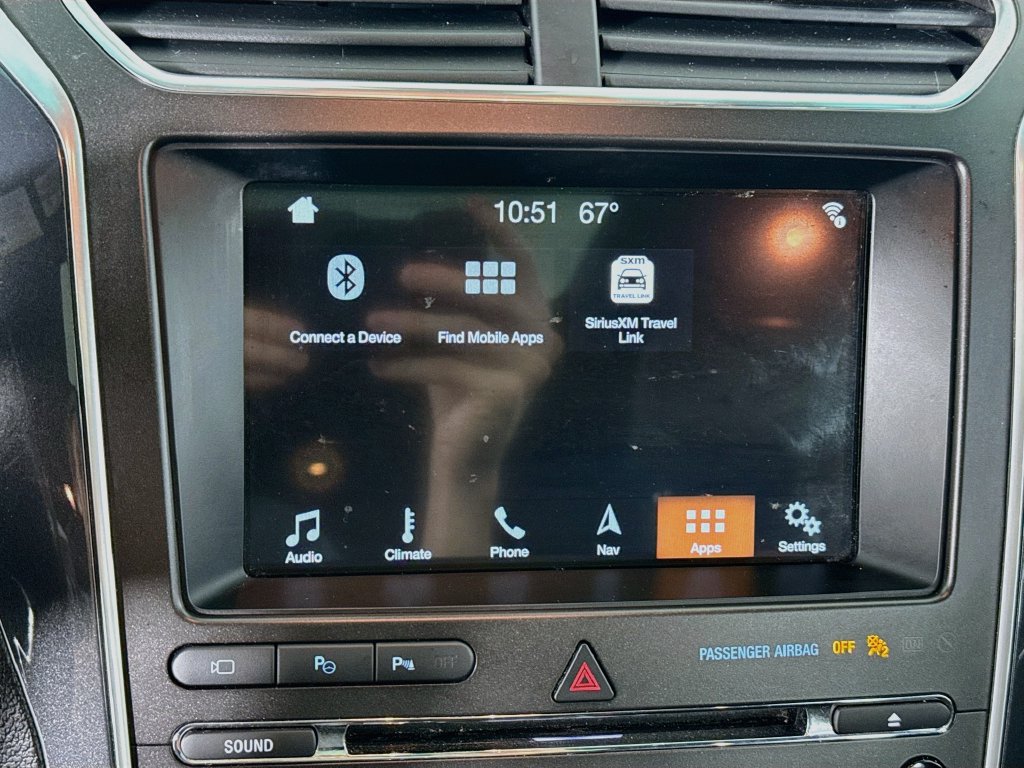 Used 2017 Ford Explorer Limited w/ Equipment Group 303A AWD/4WD image 16