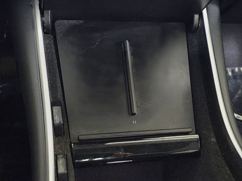 Used 2018 Tesla Model 3 Long Range image 28