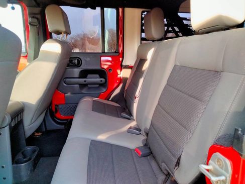 Used 2008 Jeep Wrangler Unlimited X image 12