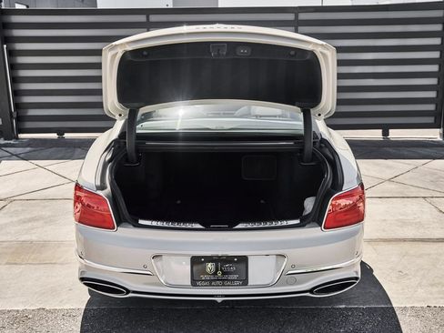 Used 2022 Bentley Flying Spur W12 AWD/4WD image 16