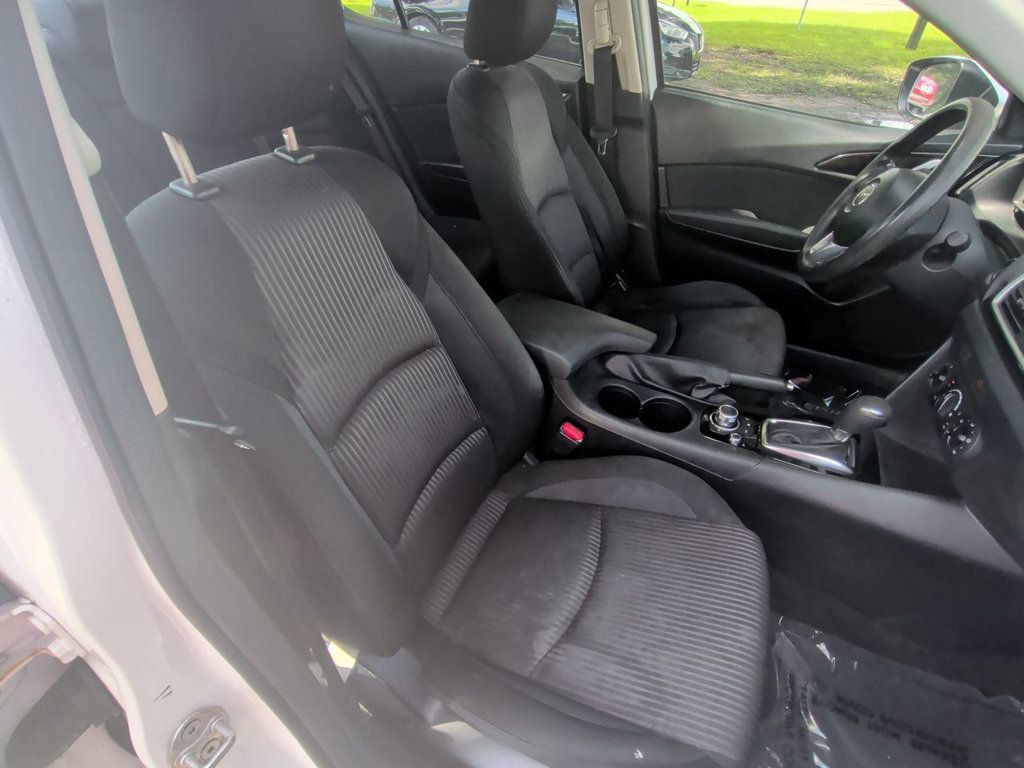 Used 2016 MAZDA MAZDA3 i Sport w/ Preferred Equipment Package FWD image 20