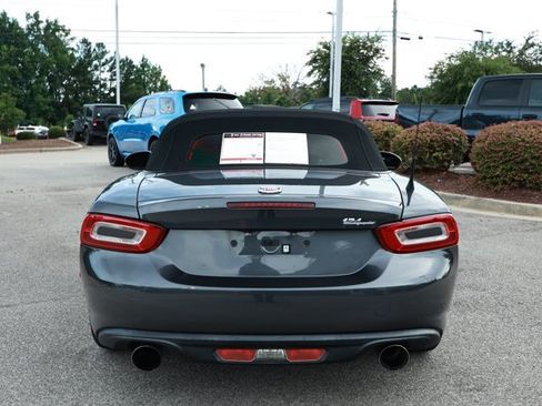Used 2017 FIAT 124 Spider Classica RWD image 13