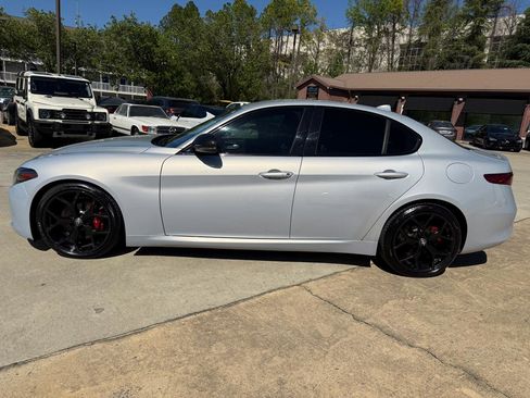 Used 2020 Alfa Romeo Giulia Ti w/ Nero Edizione image 2