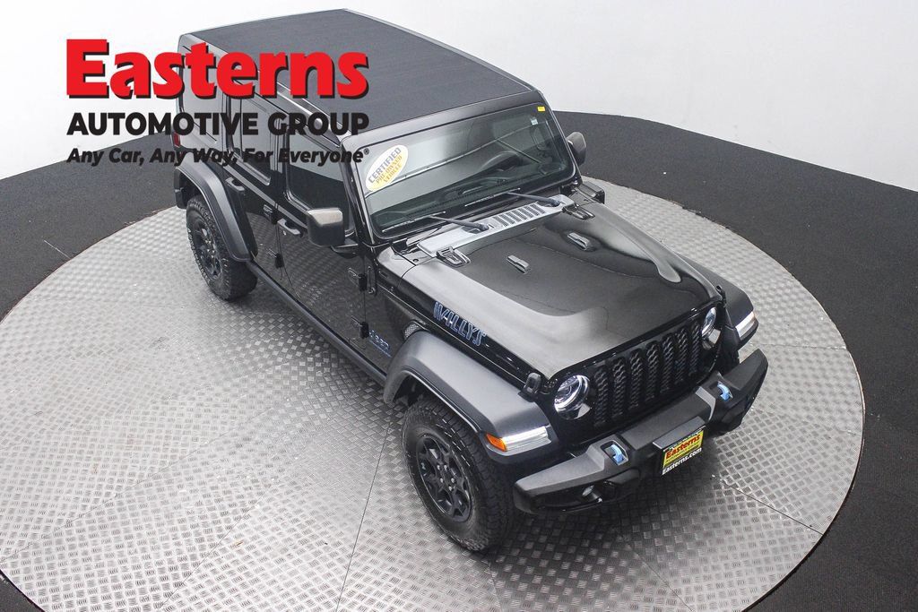 Used 2023 Jeep Wrangler Unlimited w/ Sun & Screen Package AWD/4WD image 3