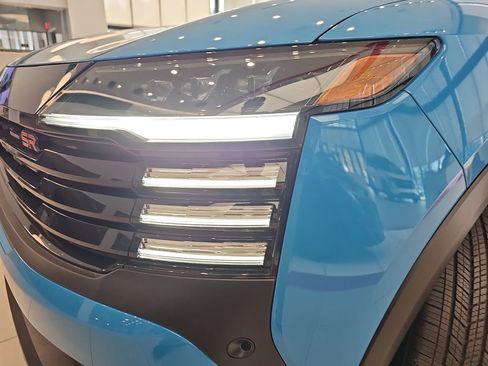 New 2026 Nissan Kicks SR image 32