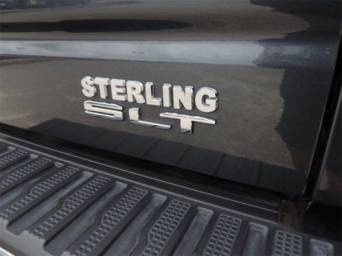 Certified 2021 GMC Sierra 1500 SLT image 17