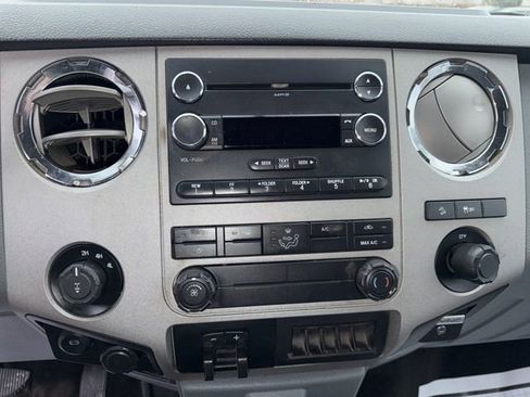 Used 2015 Ford F350 XLT w/ XLT Premium Package image 15