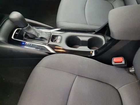 Used 2020 Toyota Corolla LE image 26