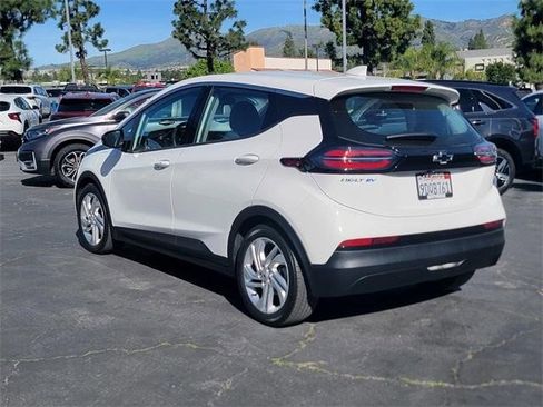 Certified 2022 Chevrolet Bolt LT image 9