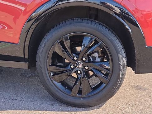 Used 2024 Buick Encore GX Sport Touring image 12