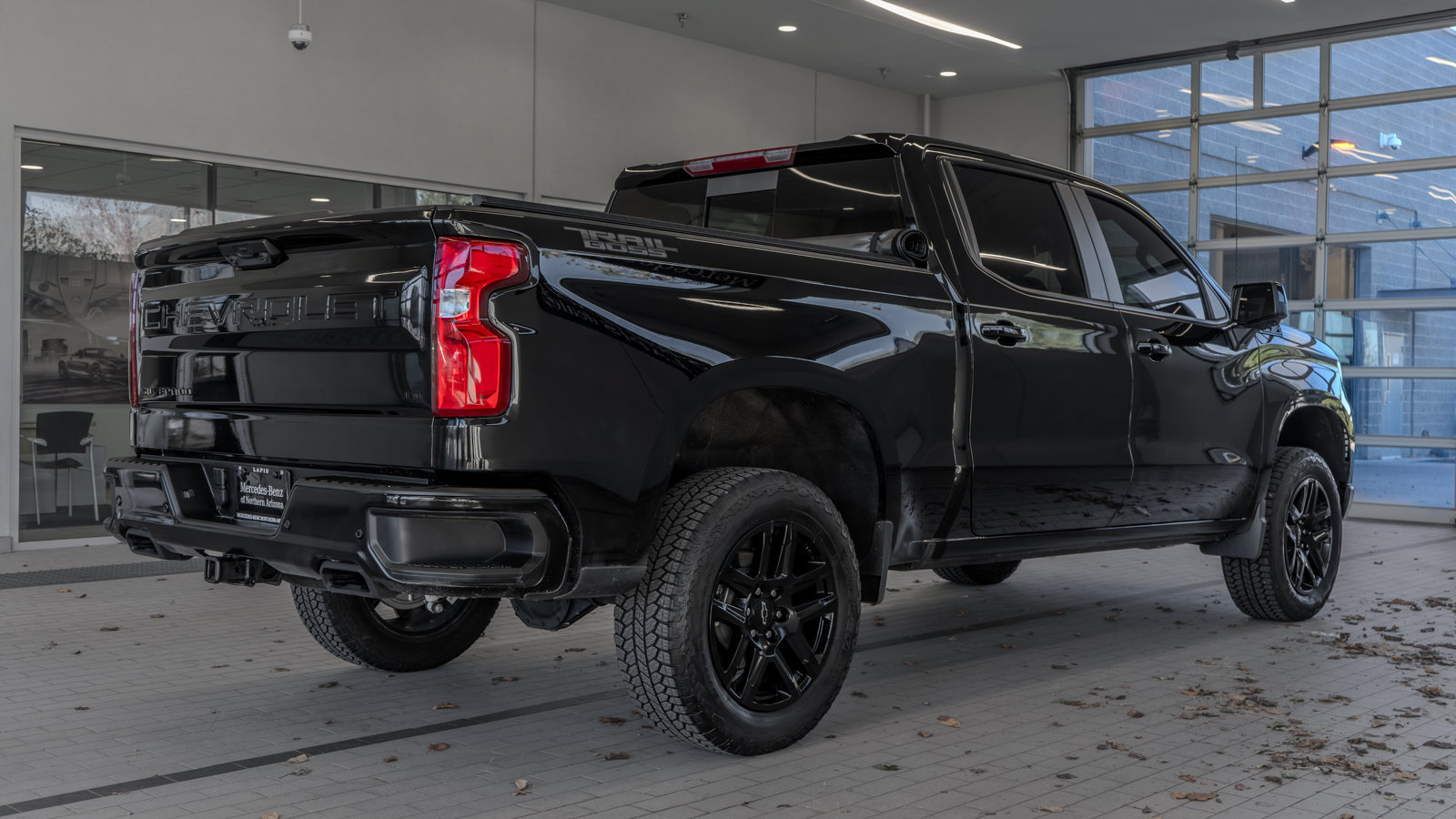 Used 2026 Chevrolet Silverado 1500 LT Trail Boss w/ LT Trail Boss Premium Package AWD/4WD image 30